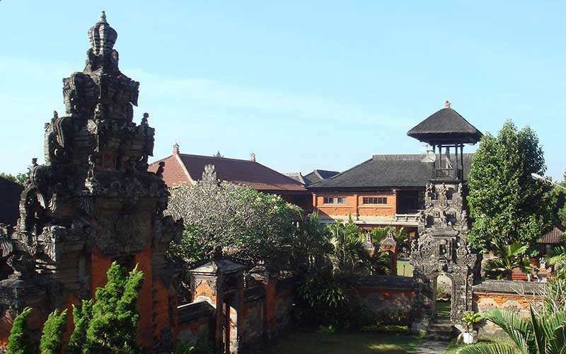 11.00 - Visit Bali Museum