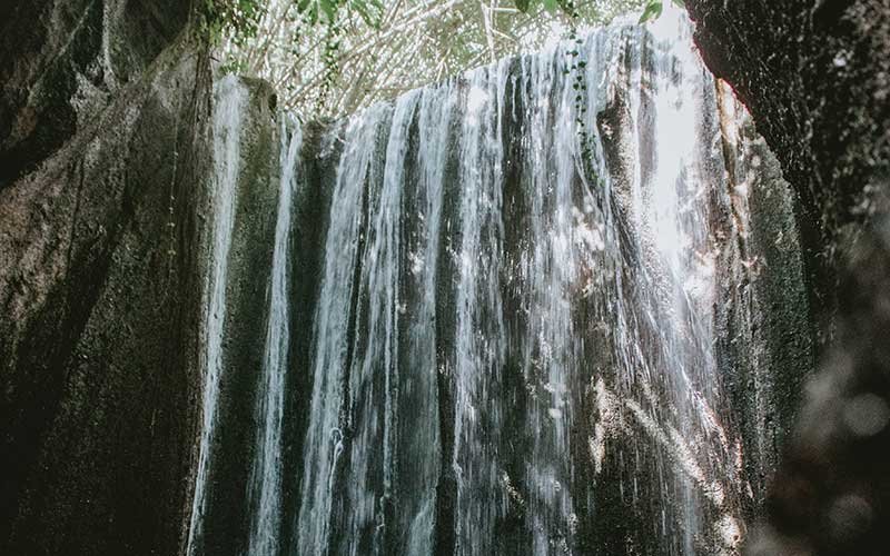 12.30 - Visit Tukad Cepung Waterfall
