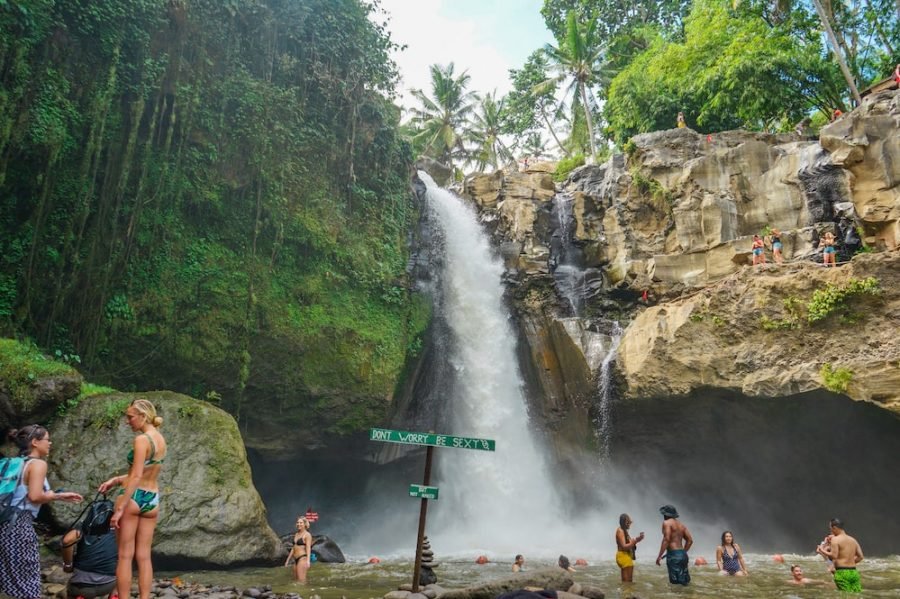 10.00 - Visit Tegenungan Waterfall
