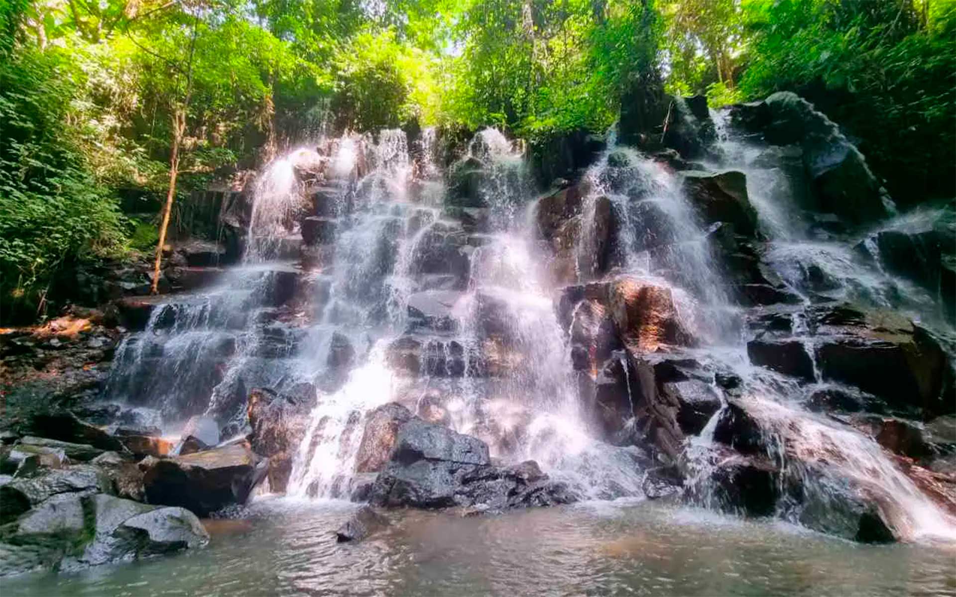 balitourvoyage kanto lampo waterfall header